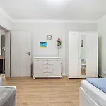 Апартаменты On The Upper Floor