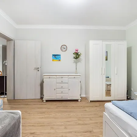 On The Upper Floor * Bokelrehm